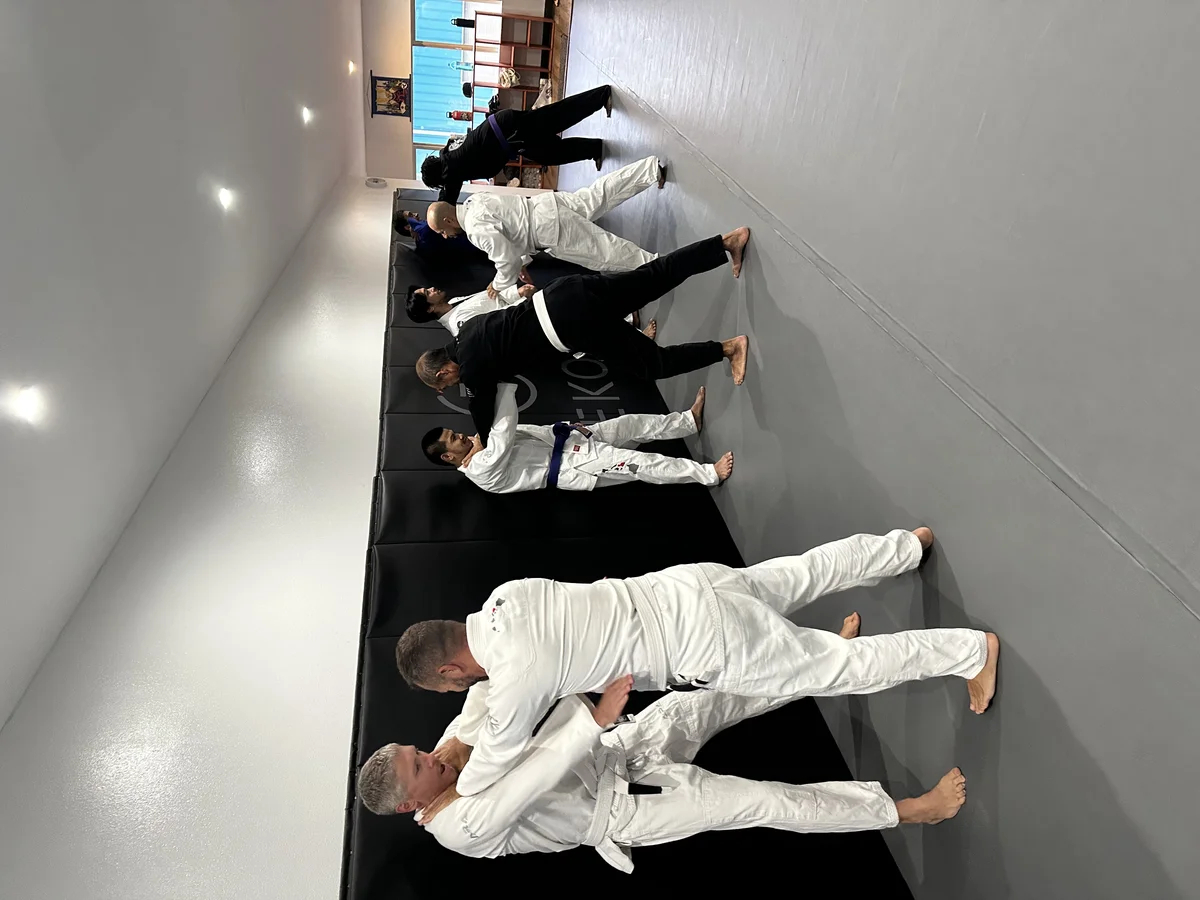 Aloha Roll Academy facility image
