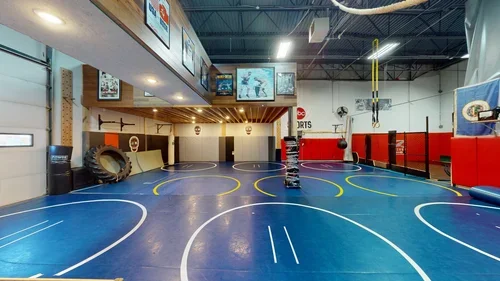 LA BODEGA FITNESS & FIGHT CLUB facility image